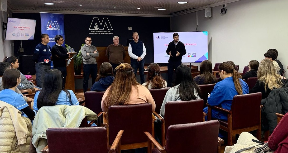 Estudiantes de Medicina y Ciencias de la Salud se capacitaron en la Asociación Médica